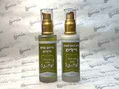 הזנה לפנים בניחוח ורדים